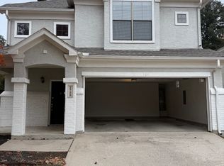 2709 Stone Oak Ln, Fort Worth, TX 76109