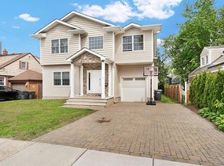 15 Sussex Rd, Bergenfield, NJ 07621