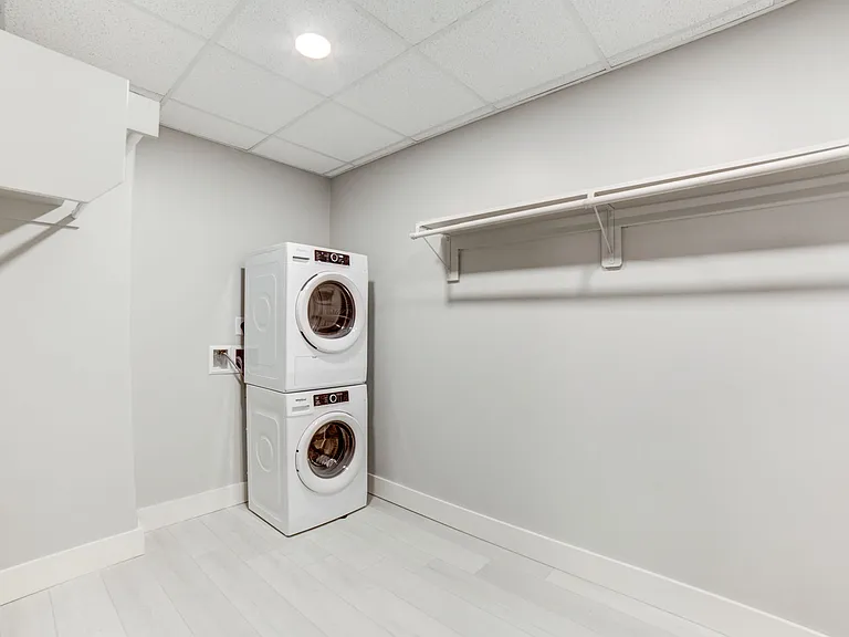 The Reunion Building — Photo 38