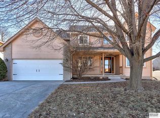 113 Eagle Ridge Dr, Papillion, NE 68133