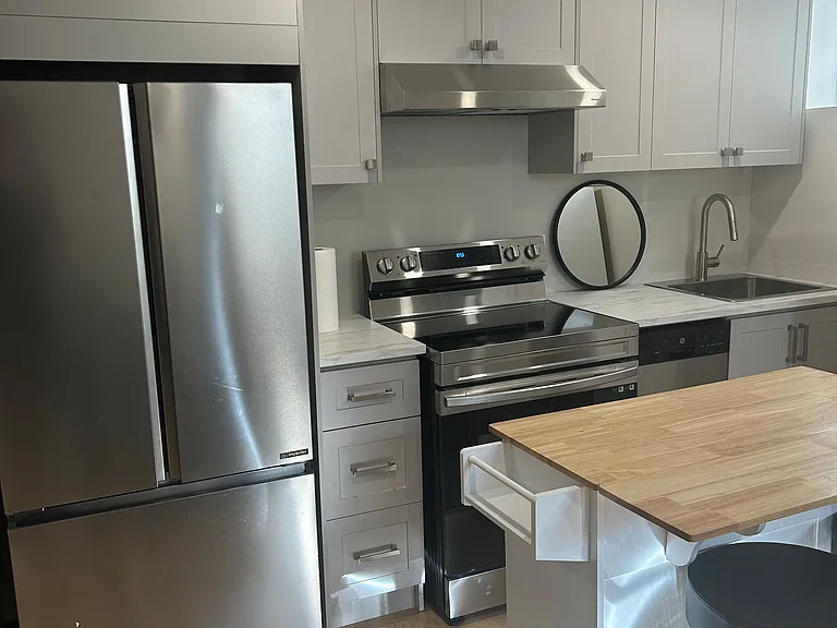 25 Roma Dr #BASEMENT — Photo 13