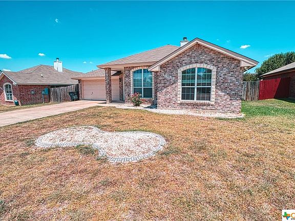 3rd image of 3809 Llano Estacado Ct