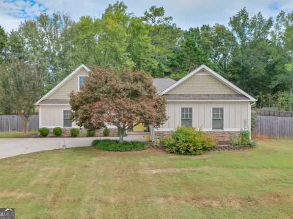 2250 Lansdowne Dr, Canton, GA 30115