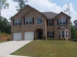 7748 The Lakes Dr, Fairburn, GA 30213