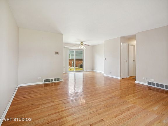 4th image of 50 W Walnut Ave