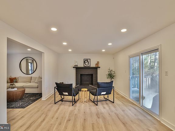 5th image of 1312 Grant St