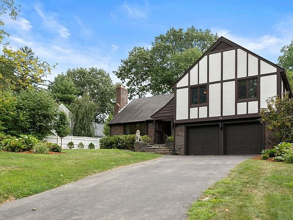 3rd image of 148 Sandra Ln