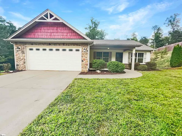 64 Thunderbird Dr, Travelers Rest, SC 29690