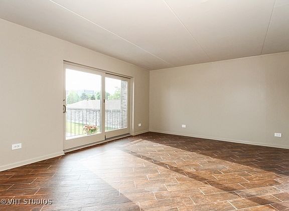 2nd image of 15339 West Ave
