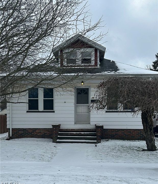 1st image of 15 Katherine St