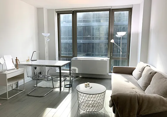 Rented by Dynamik Realty | media 24