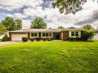 1950 E Meadow Dr, Springfield, MO 65804