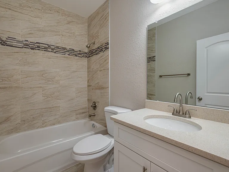 1035 Oak Hammock Dr #1 — Photo 17