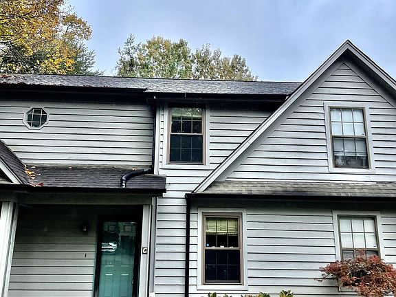 2nd image of 629 Idlewood Ln