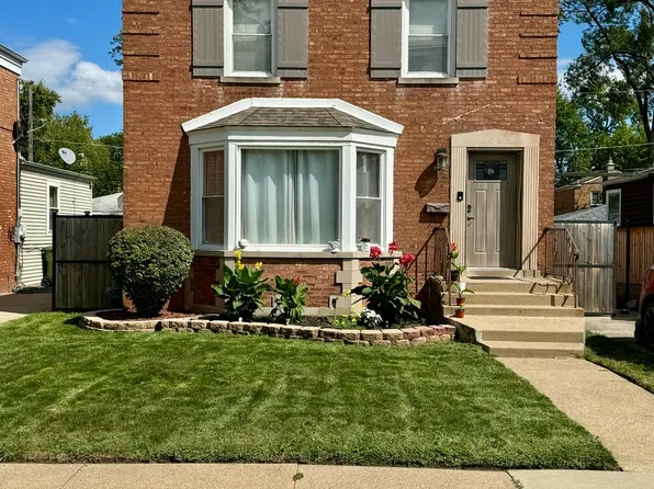 9141 S Utica Ave, Evergreen Park, IL 60805