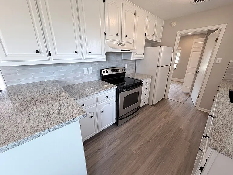 4716 Bowie Dr — Photo 10