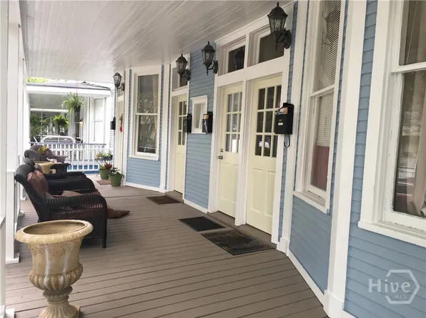 516B E Bolton St, Savannah, GA 31401