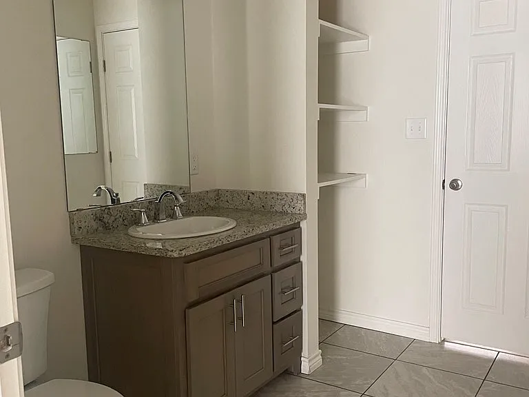 2556 Fox Pl — Photo 11