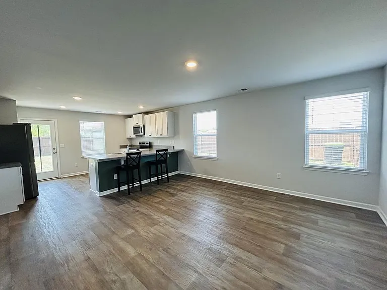 2157 Grande Palms Trl SE — Photo 9