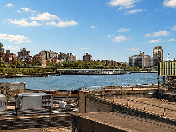 2nd image of 275 Water St #5/6