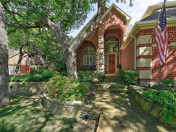 3rd image of 1513 Watersedge Dr