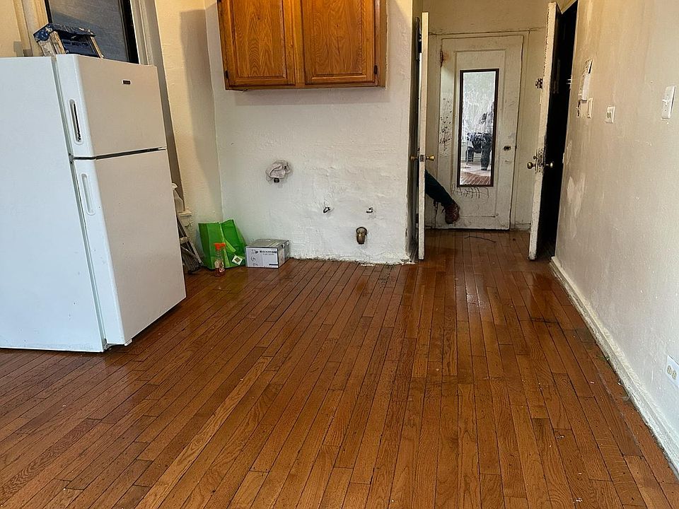 2nd image of 465 Lenox Ave #2E