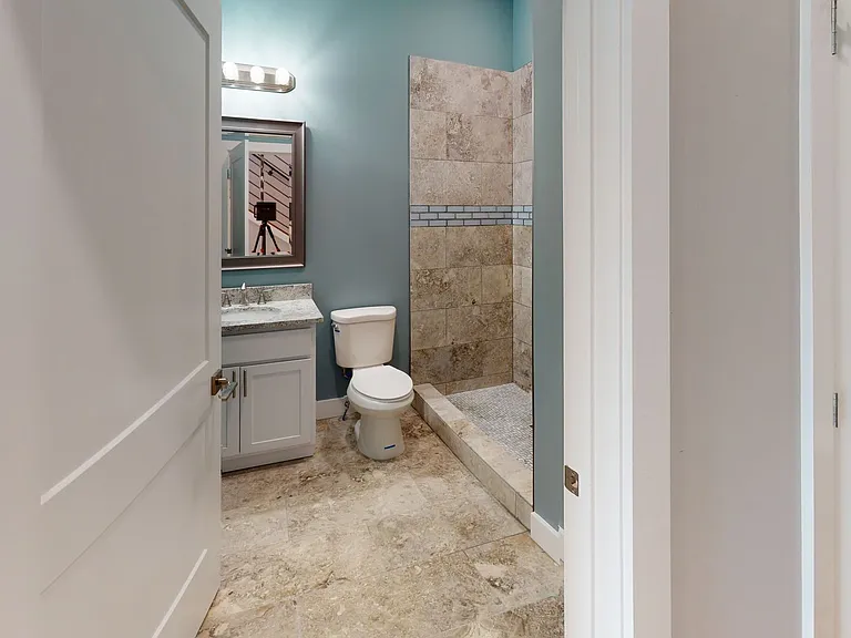 1117 Laurel Ave #303 — Photo 9
