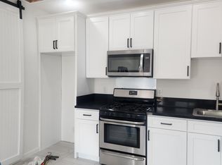 435 E Colorado Ave #4, Glendora, CA 91740