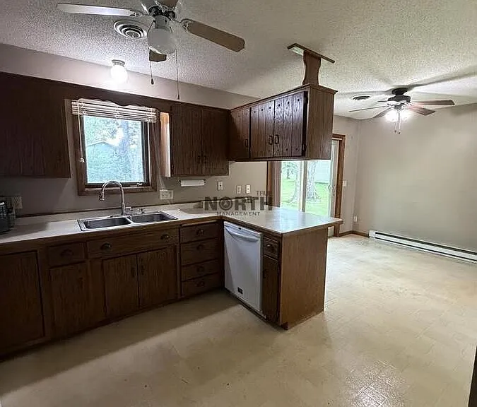 1210 Bridgeport Ln NW — Photo 14