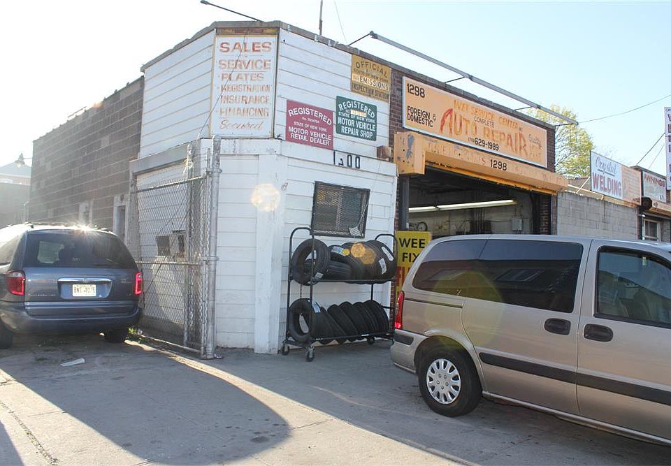 2nd image of 1298 Utica Ave