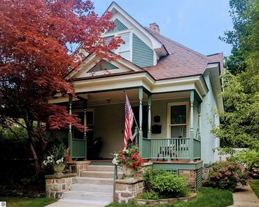 911 S Union St, Traverse City, MI, 49684