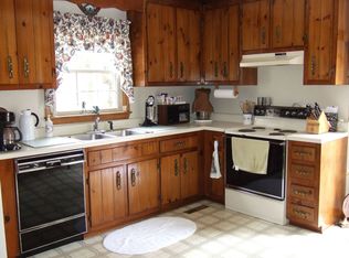 7051 Chestnut Dr, Quinton, VA 23141