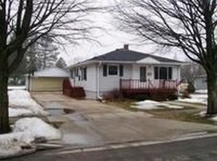 417 S Emery Ave, Peshtigo, WI 54157