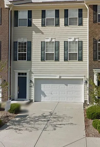 9056 Rider Dr — Photo 1