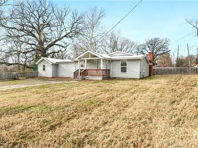 5944 Eugene Field Rd, Kansas City, MO, 64119