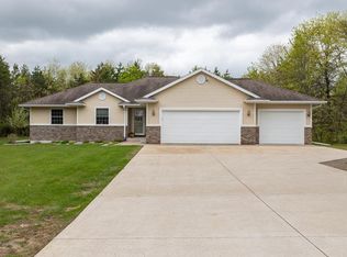 811 Wianecki Rd, Mosinee, WI 54455
