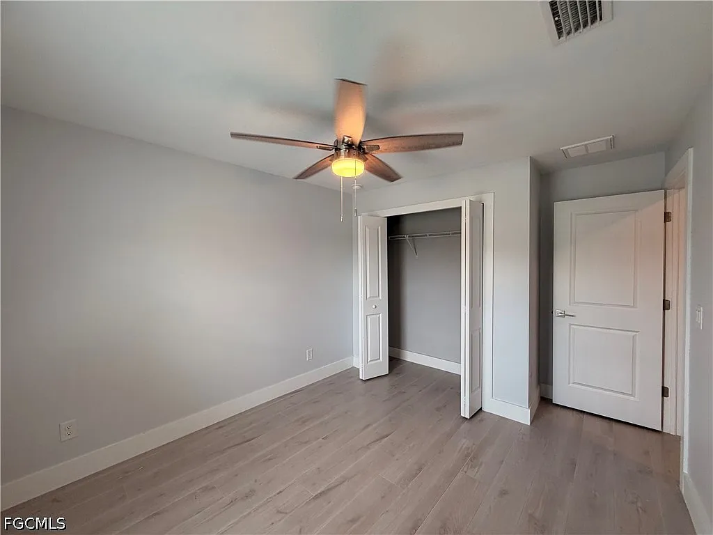3 bed, 2.0 bath, 1421 sqft, $2,400 — Photo 4