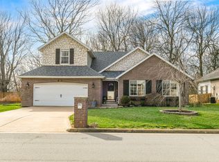 881 S Long Dr, Springfield, MO 65802