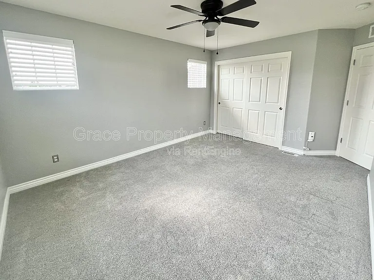 5574 S Buchanan St — Photo 18