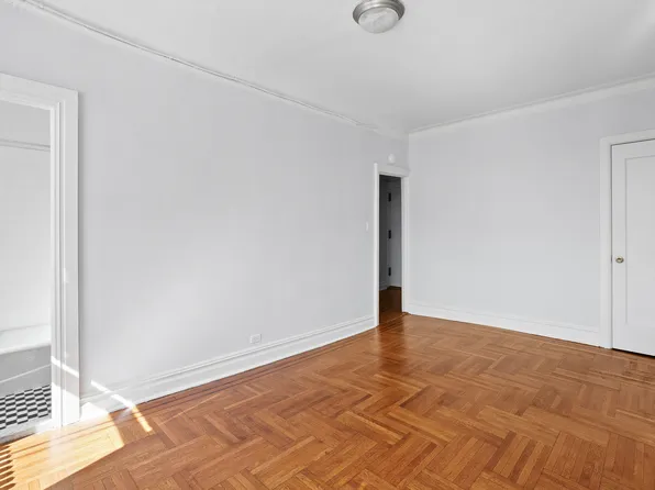 939 Woodycrest Avenue image 6 of 17