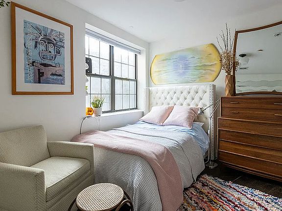 5th image of 637 Driggs Ave #2K