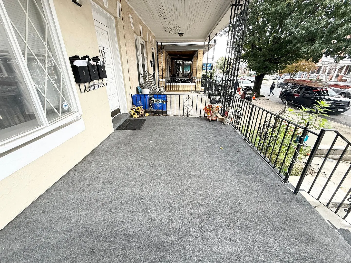 Walnut St 4935 — Photo 3