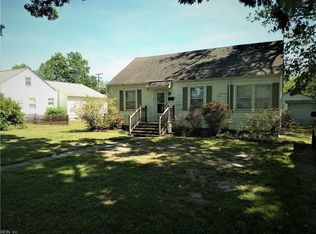 22 Davis Ave, Newport News, VA 23601