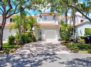 1125 Canella Ln, Hollywood, FL 33019