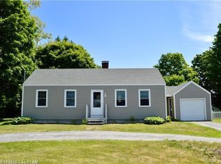 1126 River Rd, Buxton, ME 04093