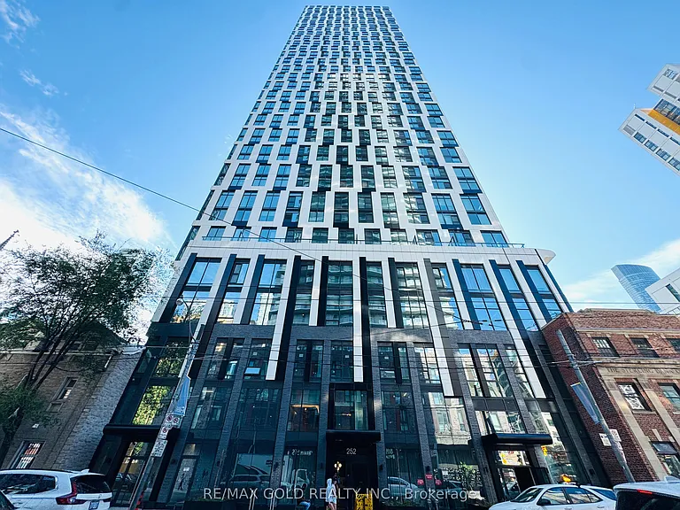 252 Church St #5106 — Photo 32