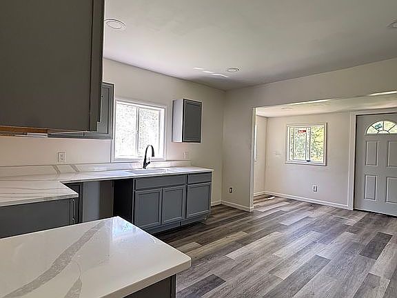 5th image of 13298 S Wacker Cir