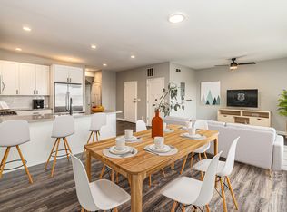 920 S 2nd St #202, Milwaukee, WI 53204