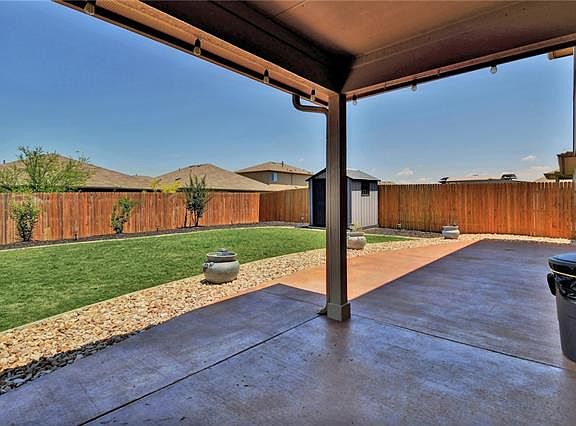 4th image of 18100 Ryegate Dr