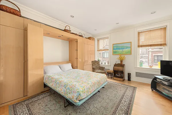 Sold by Douglas Elliman | media 6